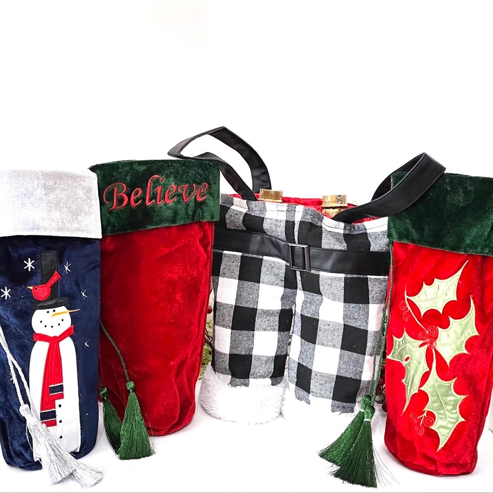 Christmas Bottle gift bags. You get all 4 in this order.